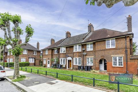 99 Risley Avenue, London, N17 7HN