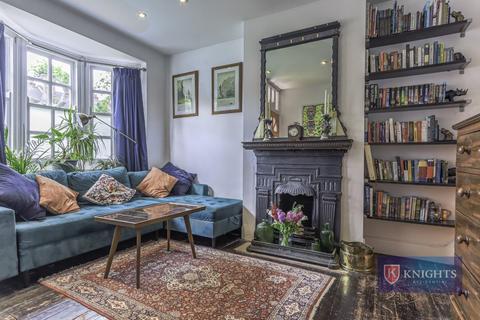 99 Risley Avenue, London, N17 7HN