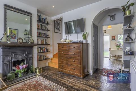 99 Risley Avenue, London, N17 7HN