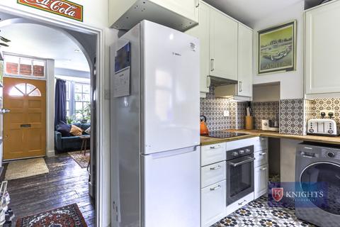 99 Risley Avenue, London, N17 7HN