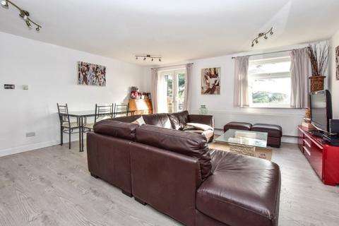 3 Normanhurst, Ashford, TW15 2NX