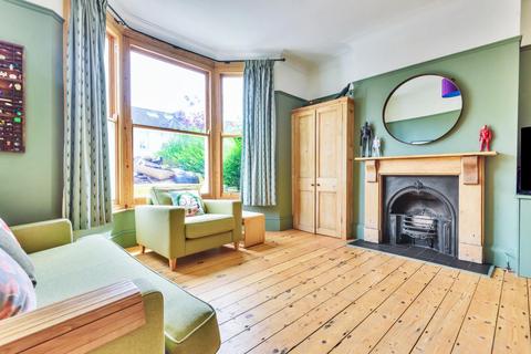 77 Fordel Road, London, SE6 1XT