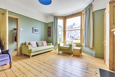 77 Fordel Road, London, SE6 1XT