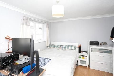 1 bedroom maisonette to rent, Russell Place, Hemel Hempstead, Herts, HP3