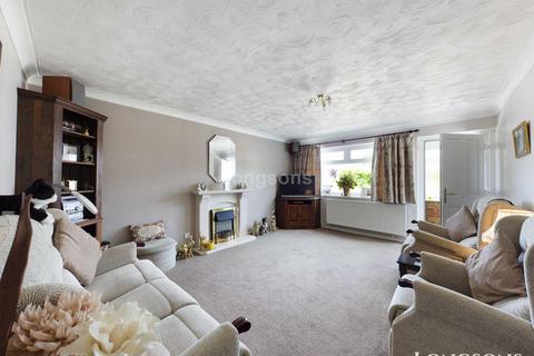 8 Masons Drive, Necton, Swaffham, PE37 8EE