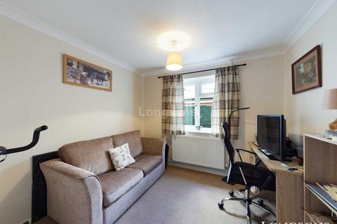 8 Masons Drive, Necton, Swaffham, PE37 8EE