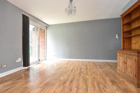1 bedroom flat to rent, Rydens House Charlesfield Road