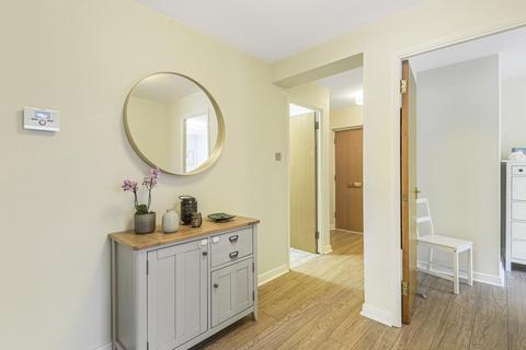 2 bedroom flat for sale - Park Road, Beckenham