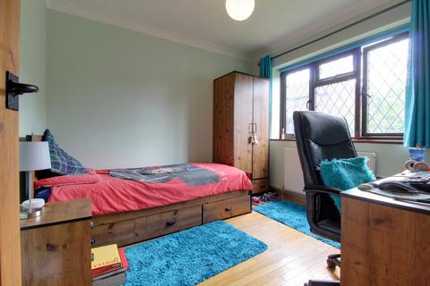 8 Chine Close, Locks Heath, Southampton, SO31 6WA
