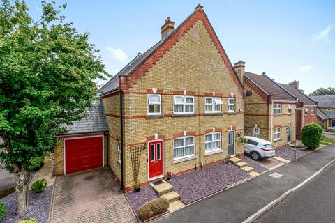 3 bedroom semi-detached house for sale, Brushfield Way, Knaphill, GU21