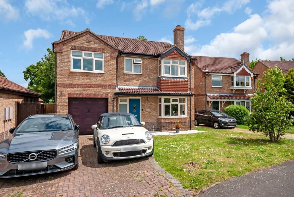Stoyles Way, Heighington, Lincoln 4 bed detached house £1,350 pcm (£