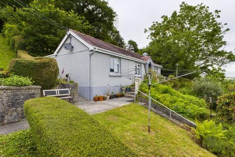 3 bedroom detached bungalow for sale - King's Wood, Kidwelly