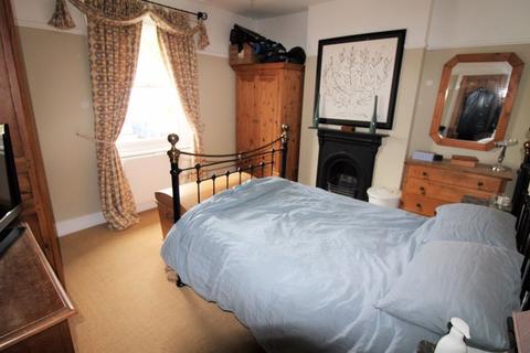 23 Salisbury Road, Banstead, SM7 2DP