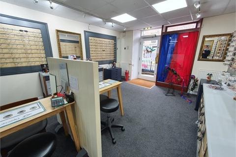 3 bedroom maisonette for sale - Retail Investment and Large Maisonette, Roxburghshire, 39 High Street, Jedburgh, TD8