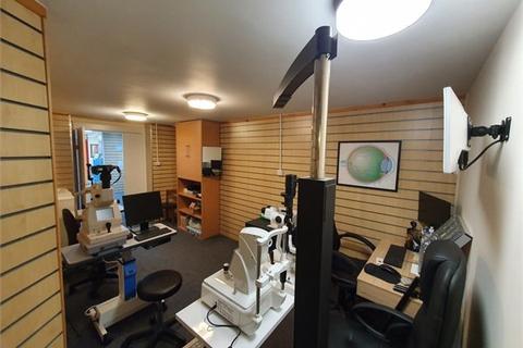 3 bedroom maisonette for sale - Retail Investment and Large Maisonette, Roxburghshire, 39 High Street, Jedburgh, TD8