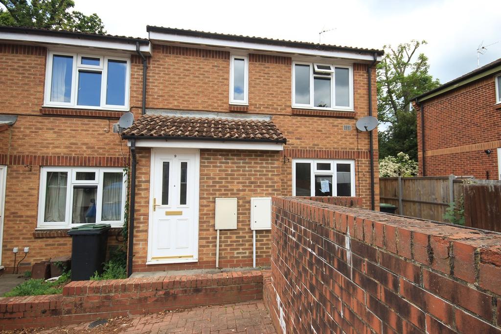 Petley Close, Flitwick, MK45 1 bed £700 pcm (£162 pw)