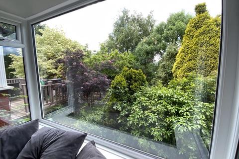 34 Harmol Grove, Ashton-under-lyne, OL7 9NW