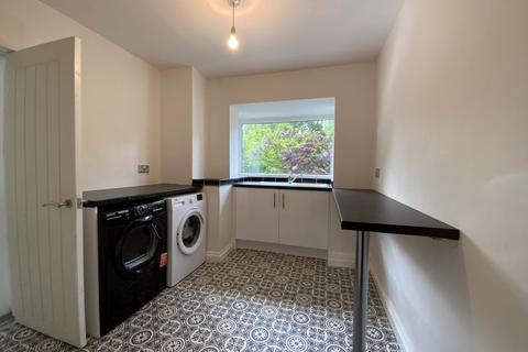 34 Harmol Grove, Ashton-under-lyne, OL7 9NW