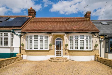 29 Cherrydown Close, London, E4 8DY