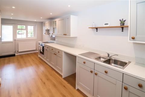 12 Meadows Way, Hadleigh, Ipswich, IP7 5DX