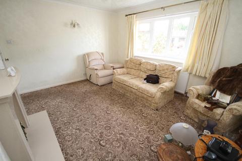 52 Kings Drive, Bradford, BD2 1PX