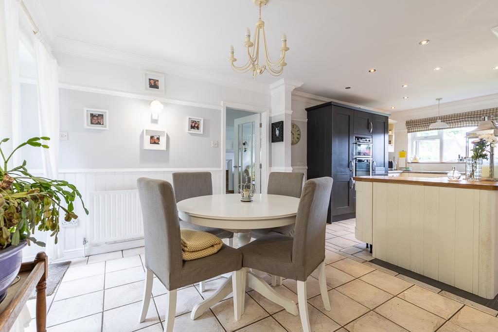 Avenue Clamart, Scunthorpe 3 bed detached bungalow £350,000