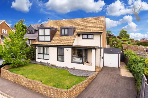 9 Whitehall Close, Nazeing, Waltham Abbey, EN9 2PY