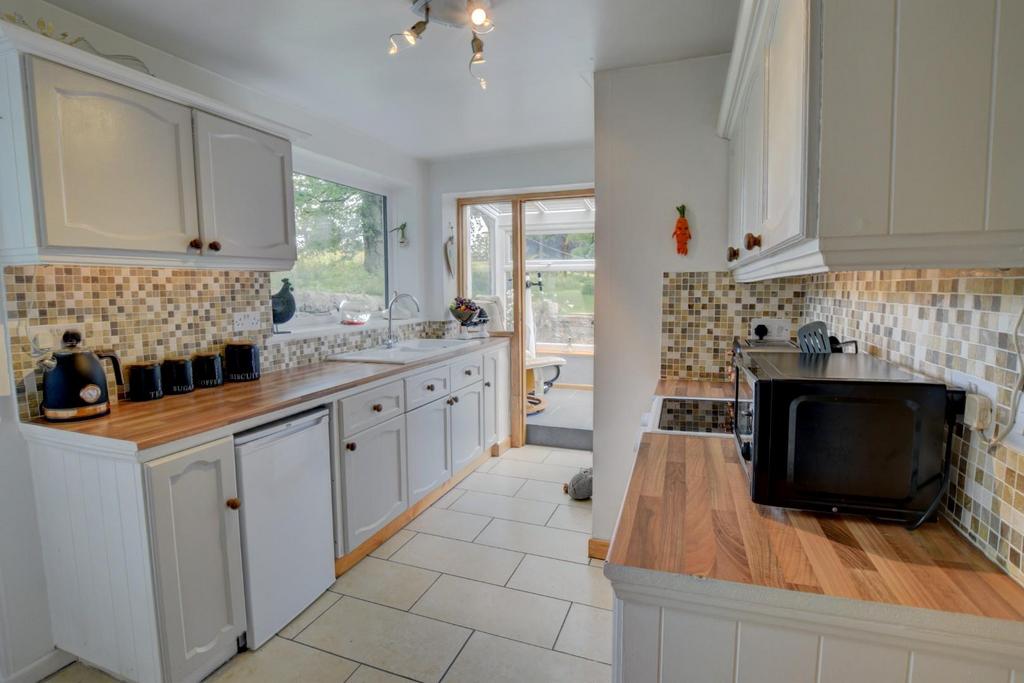 Gisburn Road, Barrowford 2 bed cottage for sale £229,950