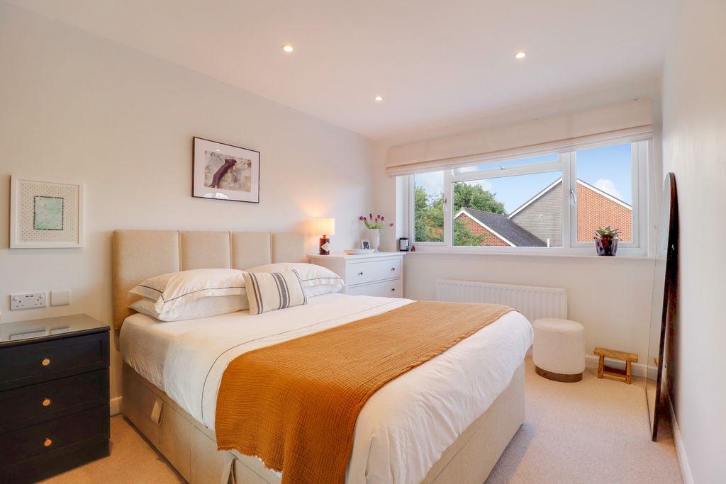 Bedroom 1 (Double)
