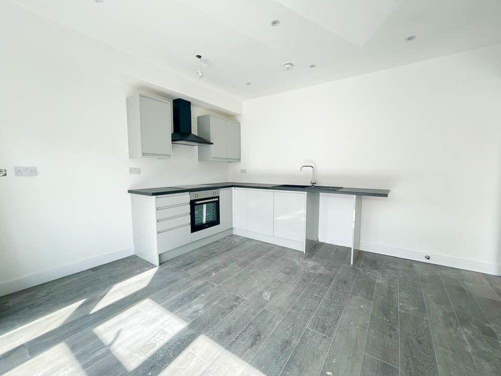 Freeman Road North, Leicester 3 bed flat £900 pcm (£208 pw)