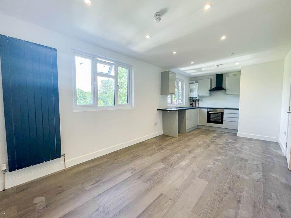 Freeman Road North, Leicester 2 bed flat £700 pcm (£162 pw)