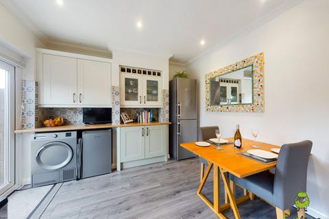 11 Lydia Road, Erith, DA8 2BB