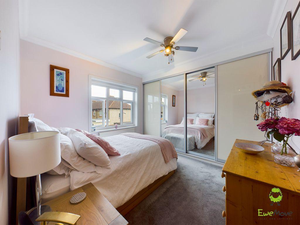 Bedroom 2 (Double)