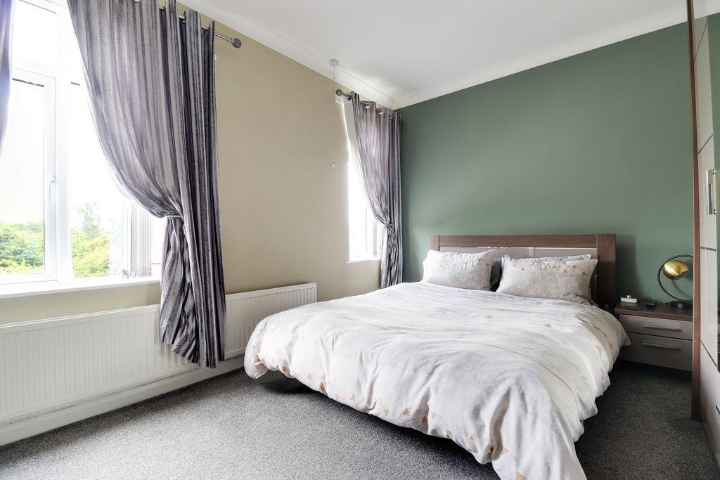 Bedroom 1 (Double)