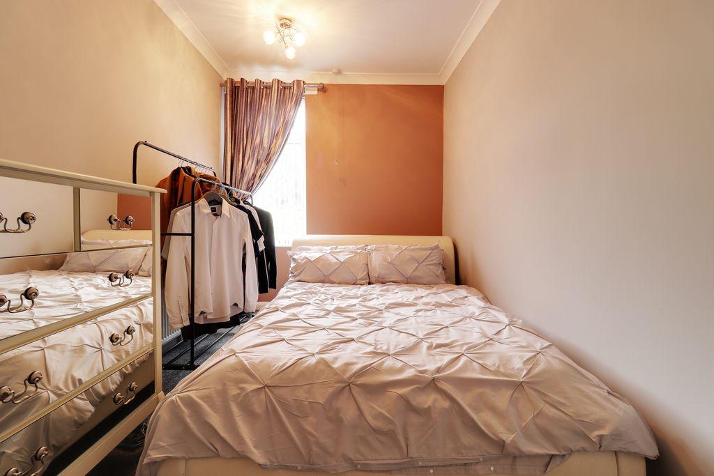 Bedroom 2 (Double)