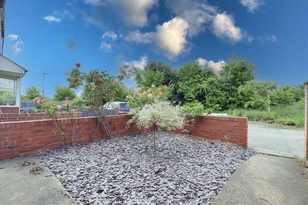 Garden at Front