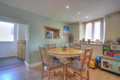 35 Cooks Cross, South Molton, EX36 4AW