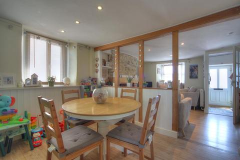 35 Cooks Cross, South Molton, EX36 4AW