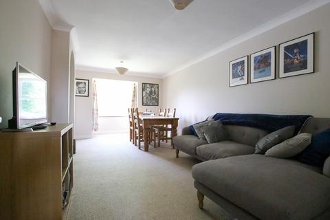 2 bedroom flat to rent - 2 Violet Close, Hackbridge, SM6