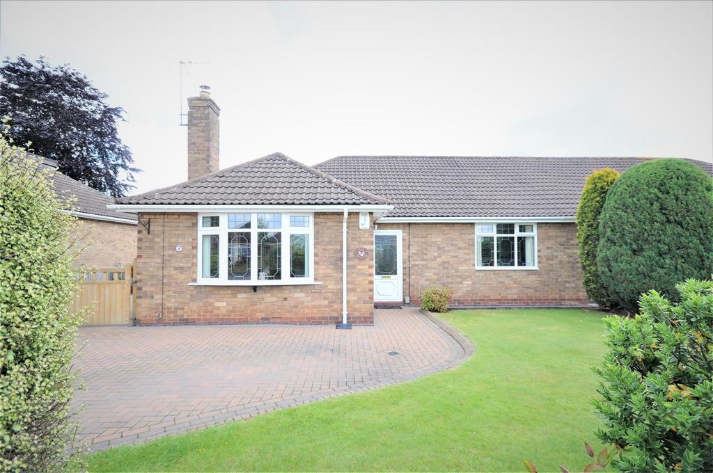 Diamond Ridge, Barlaston 3 bed semidetached bungalow £390,000