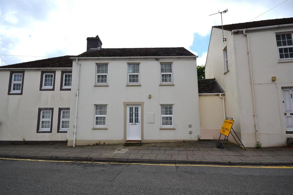 North Crescent, Haverfordwest 3 bed terraced house £150,000