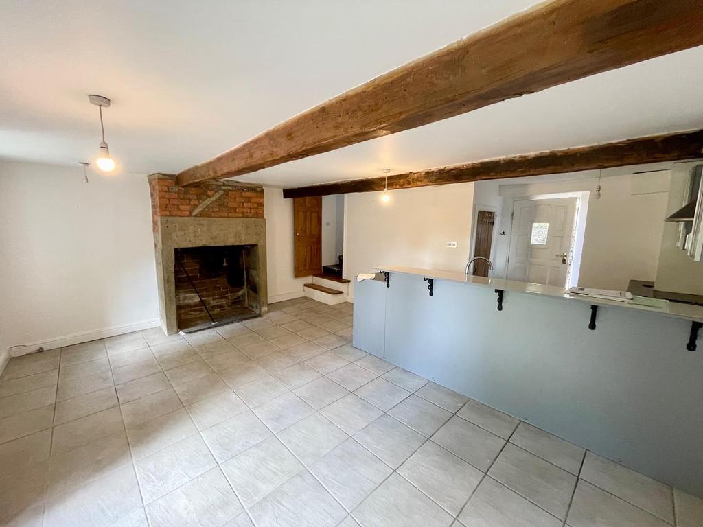 Living/dining area