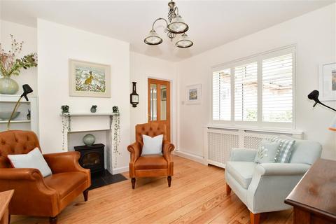 3 bedroom bungalow for sale - Croy Close, Donnington, Chichester, West Sussex