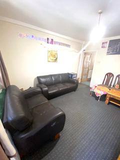 2 bedroom terraced house to rent, Eastwood Road, Ilford IG3