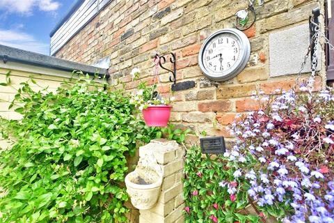 36 Rowden Road, London, E4 8SD