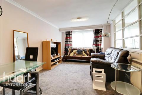 2 bedroom flat to rent, Queenswood Garden, Leytonstone, E11