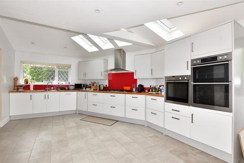 4 bedroom detached house for sale - Canon Close, Rochester, Kent