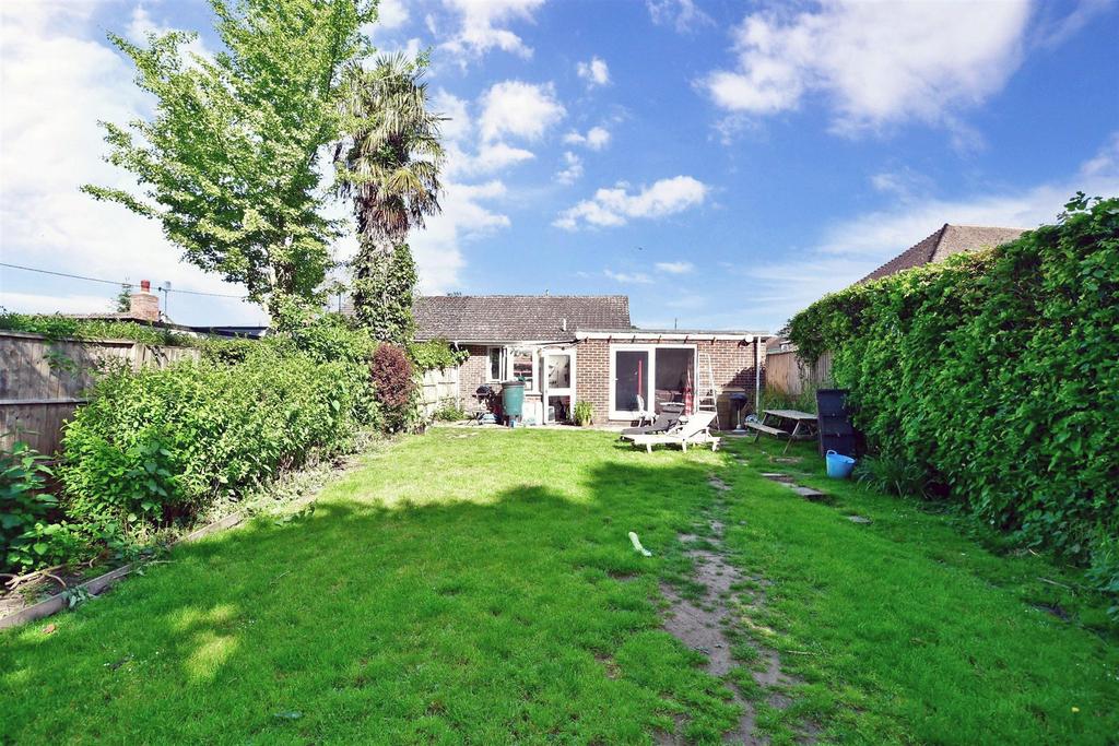 Steep Marsh, Petersfield, Hampshire 3 bed semidetached bungalow for sale £575,000
