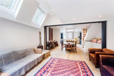 4 bedroom terraced house to rent, Lots Road, Chelsea, London, SW10