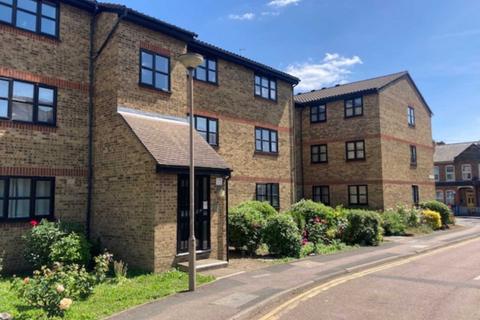 1 bedroom flat to rent, Ghandi Close, London, E17